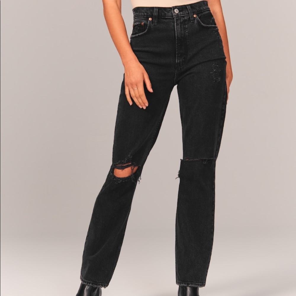 Abercrombie Ultra High Rise 90s Straight Jeans